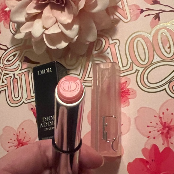 Dior Addict Lip Glow Hydrating Lip Balm 001 Pink - Picture 5 of 8